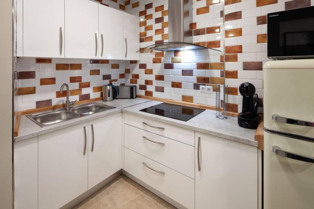 San Juan Roomalaga By Bossh! Apartments Екстер'єр фото